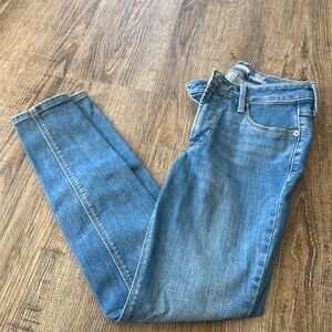 High-Waisted Rockstar Super-Skinny Jeans (short)